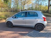 Gebraucht Toyota Yaris 87 PS (63 kW) 2007 Grau Kleinwagen
