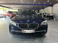 Gebraucht BMW 750 408 PS (300 kW) 2009 Imperialblau Limousine