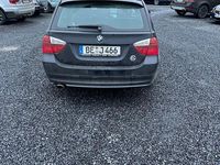 Gebraucht BMW 320 150 PS (110 kW) 2007 Blau Kombi