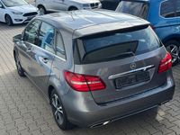 Gebraucht Mercedes B200 136 PS (100 kW) 2018 Grau Van / Kleinbus