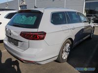 Gebraucht VW Passat Elegance 150 PS (110 kW) 2023 Mondsteingrau Kombi