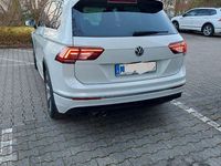 Second-hand VW Tiguan Highline 150 CP (110 kW) 2017 Negru SUV