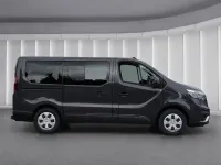 Gebraucht Renault Trafic Life 170 PS (125 kW) 2022 Grau Van / Kleinbus