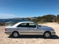 Second-hand Mercedes E200 136 CP (100 kW) 1997 Gri Berlinǎ