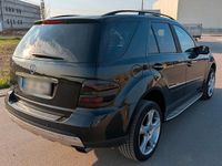 Gebraucht Mercedes ML320 224 PS (164 kW) 2008 Schwarz SUV
