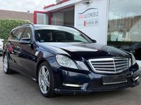 Gebraucht Mercedes E200 AMG line 184 PS (135 kW) 2011 Blau Kombi