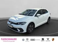 Gebraucht VW Polo Move 95 PS (69 kW) 2023 Weiss Kleinwagen