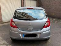Gebraucht Opel Corsa 80 PS (58 kW) 2009 Silber Kleinwagen