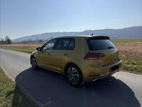 Gebraucht VW Golf VII Join 131 PS (96 kW) 2018 Gelb Kleinwagen