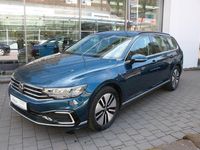 Gebraucht VW Passat GTE 156 PS (114 kW) 2022 Aquamarinblau Kombi