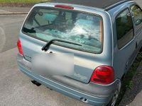 Second-hand Renault Twingo 75 CP (55 kW) 2004 Albastru Hatchback