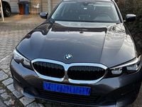 Gebraucht BMW 318 156 PS (114 kW) 2020 Grau Kombi