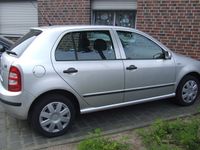 Gebraucht Skoda Fabia 73 PS (53 kW) 2004 Grau metallic Kleinwagen