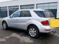 Gebraucht Mercedes ML320 224 PS (164 kW) 2008 Silber SUV