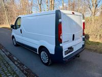 Gebraucht Renault Trafic 90 PS (66 kW) 2012 Weiß Van / Kleinbus