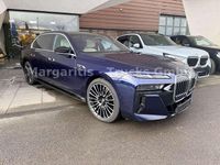 Gebraucht BMW 760 571 PS (419 kW) 2024 Tansanitblau ii metallic Limousine