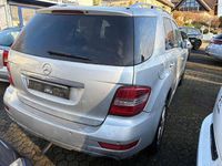 Gebraucht Mercedes ML350 Edition 231 PS (169 kW) 2011 Iridiumsilber  metalliclack SUV
