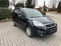 Gebraucht Peugeot Partner Tepee Allure 110 PS (80 kW) 2017 Schwarz Van / Kleinbus