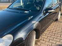 Gebraucht Mercedes C180 143 PS (105 kW) 2003 Schwarz Kombi