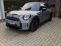 Gebraucht Mini Cooper SE 75 kW (102 PS) 2021 Grau Kleinwagen