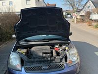 Gebraucht Ford Fiesta 60 PS (44 kW) 2007 Violet Kleinwagen