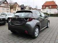 Neu Mazda 2 Center-Line 116 PS (85 kW) 2025 Grau Limousine