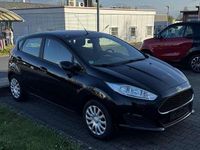 Gebraucht Ford Fiesta Trend 101 PS (74 kW) 2016 Limousine