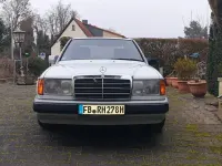 Gebraucht Mercedes E230 132 PS (97 kW) 1990 Weiß Limousine