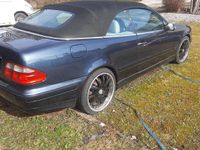 Gebraucht Mercedes CLK230 197 PS (144 kW) 2003 Blau Cabrio