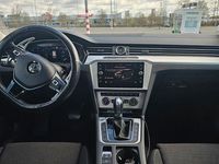 Gebraucht VW Passat Comfortline 150 PS (110 kW) 2017 Grau Kombi