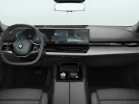 Gebraucht BMW 550e Performance 489 PS (359 kW) 2025 Grau Limousine