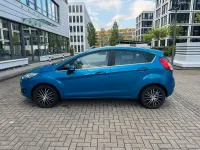 Gebraucht Ford Fiesta Titanium 125 PS (91 kW) 2017 Blau Kleinwagen