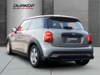 Gebraucht Mini ONE Classic 102 PS (75 kW) 2022 Rooftop grey metallic Kleinwagen