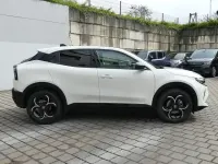 Nouă Alfa Romeo Junior Ti 145 CP (106 kW) 2026 Alb SUV