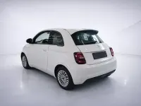 Gebraucht Fiat 500e 69 kW (95 PS) 2023 Colore esterno (arktis weiß) Limousine