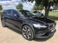 Gebraucht Volvo V60 CC Ultimate 197 PS (144 kW) 2024 Schwarz Kombi
