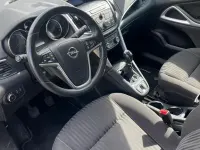 Gebraucht Opel Zafira Tourer Edition 120 PS (88 kW) 2012 Braun Van / Kleinbus