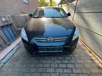 Używany Kia Ceed 126 KM (92 kW) 2009 Czarny Hatchback