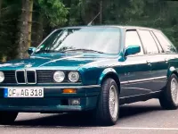 Gebraucht BMW 318 113 PS (83 kW) 1993 Grün Kombi