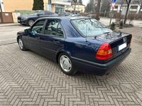 Gebraucht Mercedes C180 122 PS (89 kW) 1994 Blau Limousine