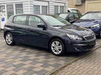 Gebraucht Peugeot 308 Active 125 PS (91 kW) 2013 Grau Limousine