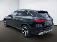 Gebraucht Mercedes GLC300 Premium 204 PS (150 kW) 2025 Metalliclack obsidianschwarz SUV