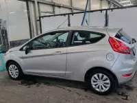 Gebraucht Ford Fiesta 81 PS (59 kW) 2011 Silber Kleinwagen