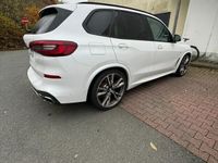 gebraucht BMW X5 M50i weiß Neuwagenzustand Voll