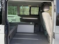 Gebraucht VW California Beach 150 PS (110 kW) 2024 Grau Van