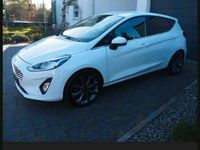 Gebraucht Ford Fiesta Titanium 125 PS (91 kW) 2017 Weiß Kleinwagen