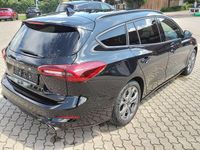 Gebraucht Ford Focus ST-Line X 125 PS (91 kW) 2024 Obsidianschwarz metallic Kombi