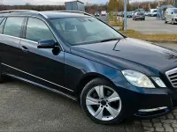 Gebraucht Mercedes E220 170 PS (125 kW) 2012 Blau Kombi