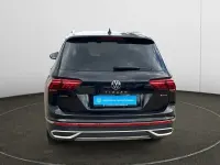 Gebraucht VW Tiguan Allspace Elegance 200 PS (147 kW) 2023 Deep black perleffekt SUV
