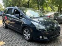 Gebraucht Peugeot 5008 Platinum 163 PS (119 kW) 2011 Grau Van / Kleinbus